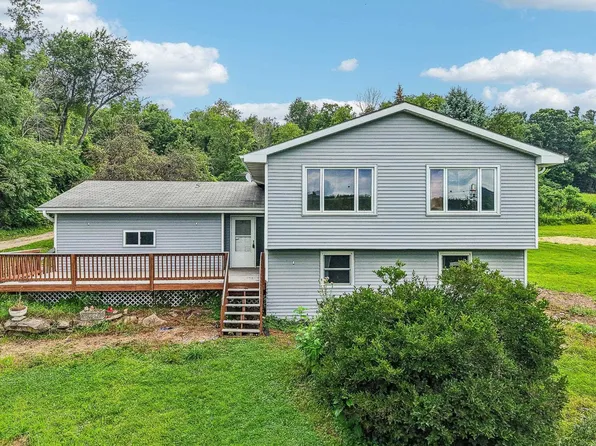 E9450c County Rd W, North Freedom, WI 53951