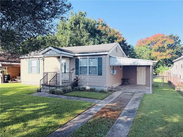 421 Huntlee Dr, New Orleans, LA 70131