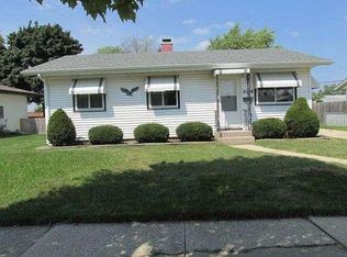 2006 87th St, Kenosha, WI 53143