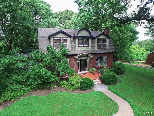 Beautiful and majestic home located in the Bellerive Acres subdivision.