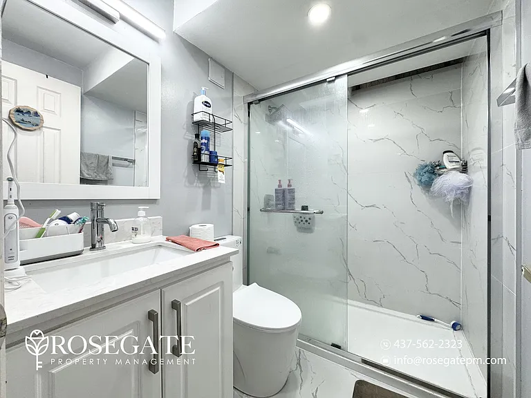 5948 Leeside Cres #2 — Photo 10