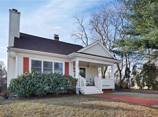 102 Hirsch Rd, Stamford, CT 06905