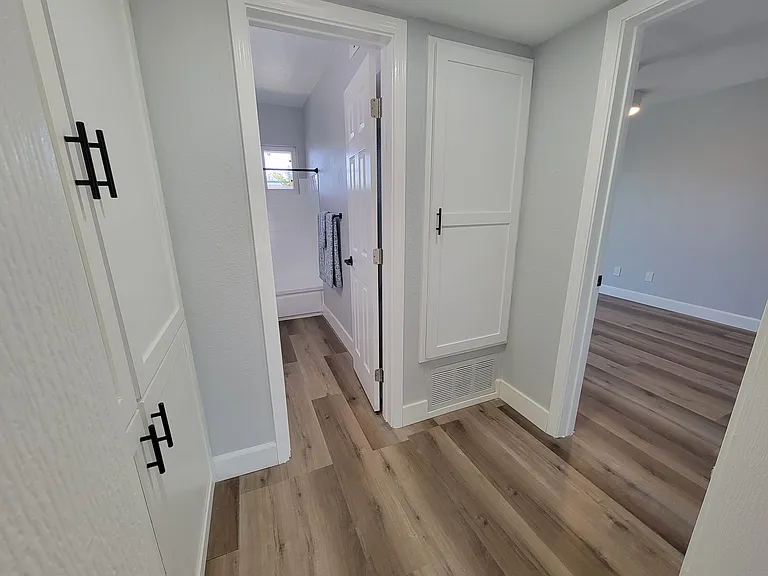 Islandia Apartments — Photo 12