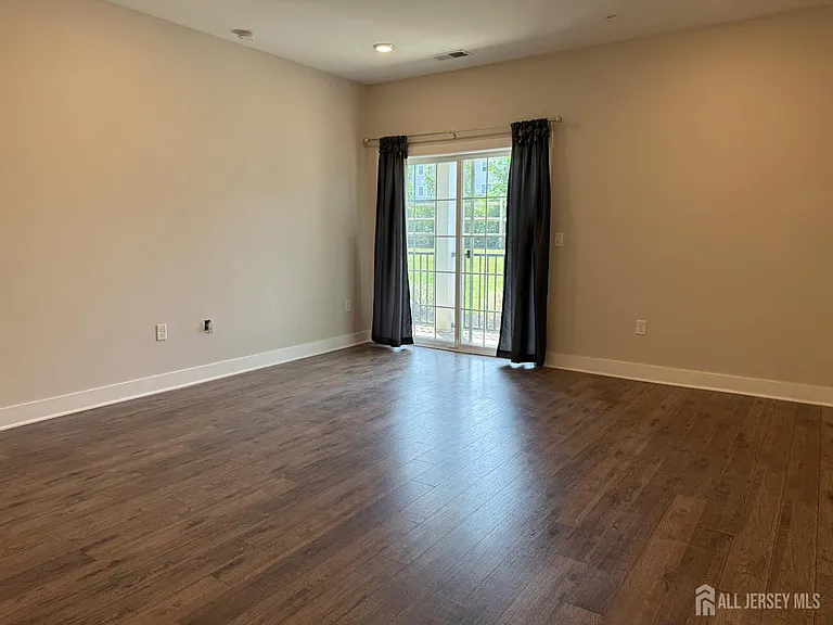 816 Stiller Ln #816 — Photo 18