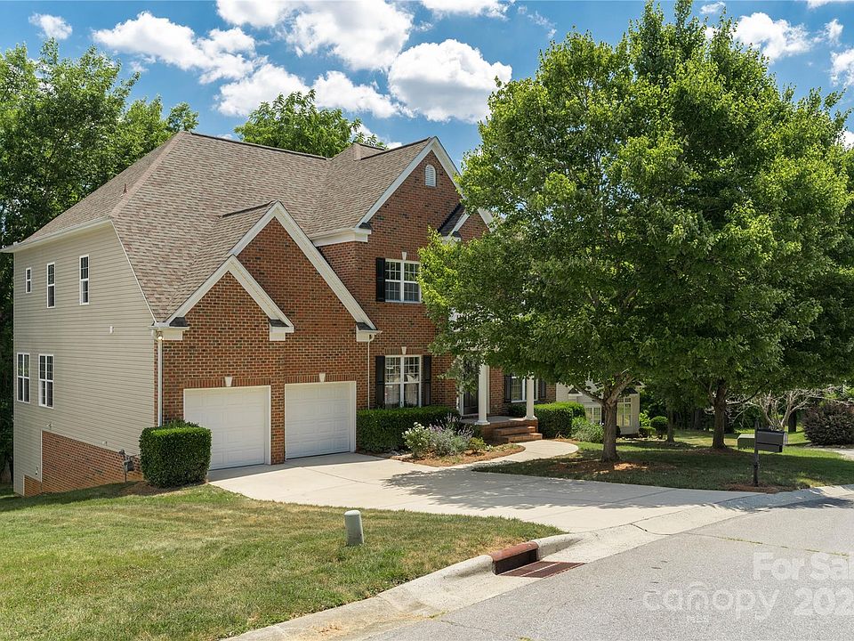 1st image of 7273 Willowbrook Dr