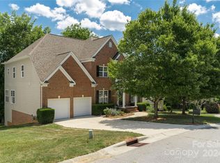 7273 Willowbrook Dr, Denver, NC 28037