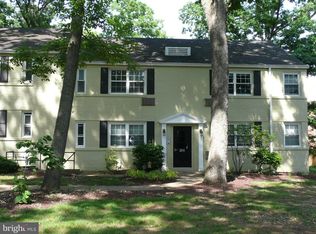 201 N Trenton St APT 2, Arlington, VA 22203