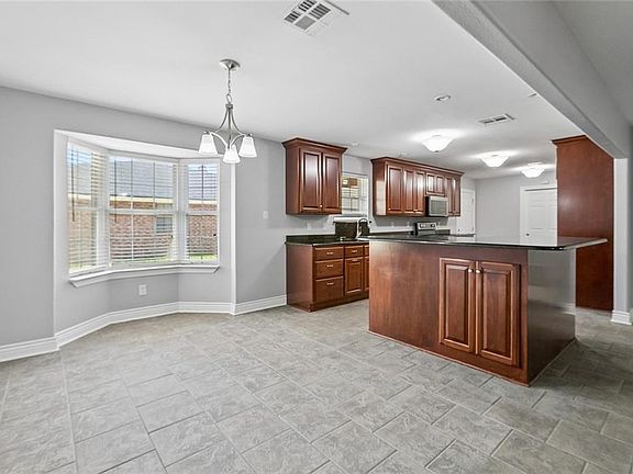 4th image of 248 Devon Rd