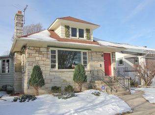 905 Mapleton Ave, Oak Park, IL 60302