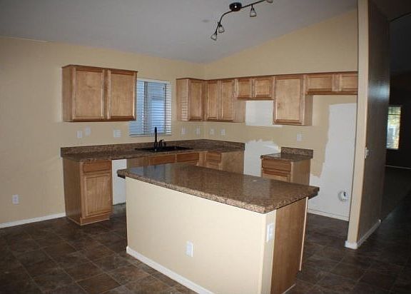 3rd image of 43780 W Maricopa Ave