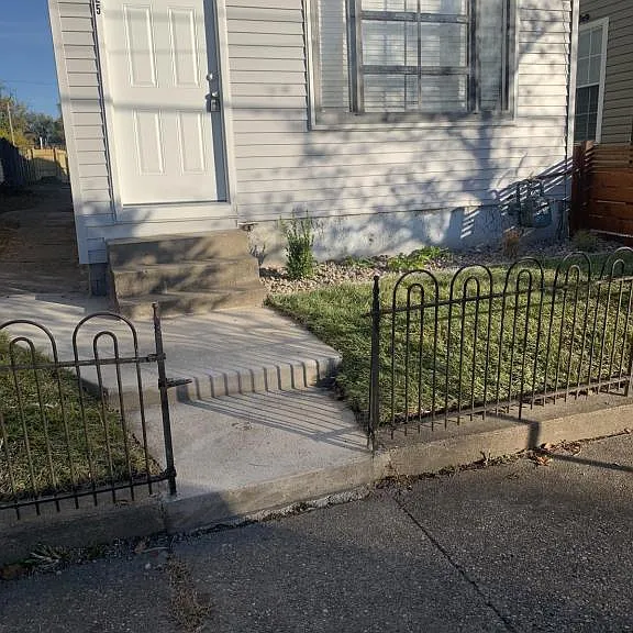 925 S Jackson St — Photo 6