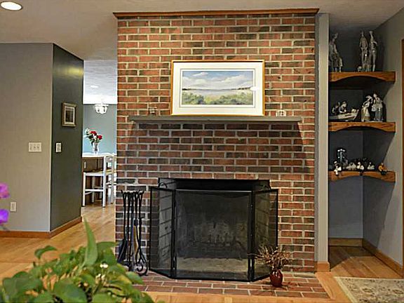 5th image of 36 Victoria Ln