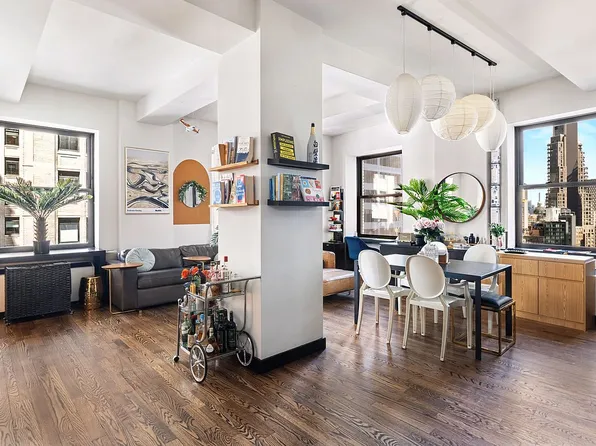 20 Pine St APT 3102, New York, NY 10005