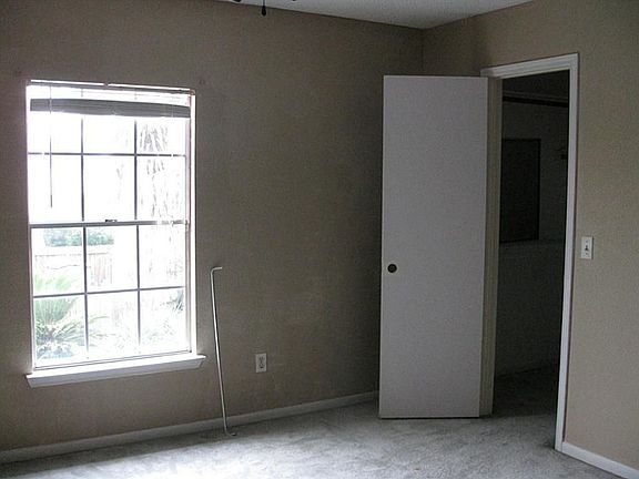 5th image of 4908 Apple Springs Dr