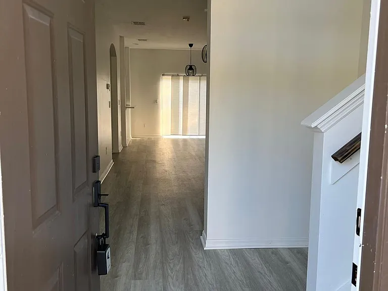 4344 Paradise Cove Ct — Photo 2