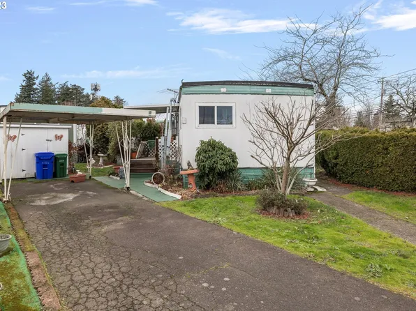 19776 SE Stark St Unit 70, Portland, OR 97233