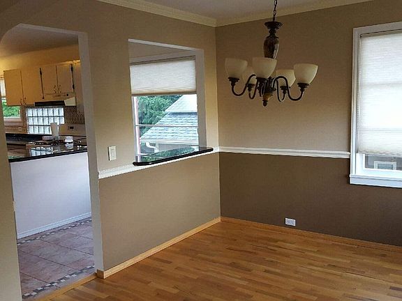5th image of 9005 45th Ave NE