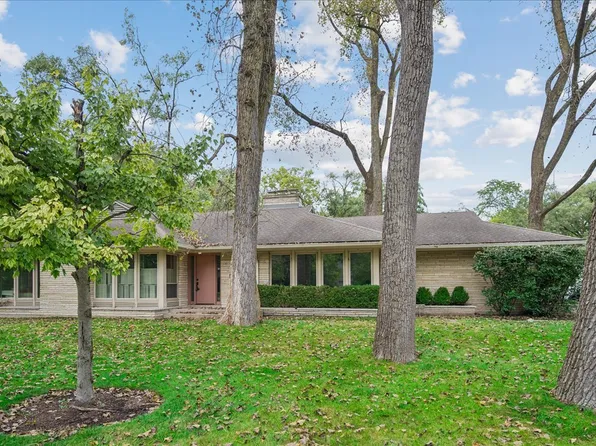 794 Clover Ln, Glencoe, IL 60022