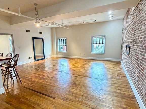 4th image of 231 N Shippen St APT 325
