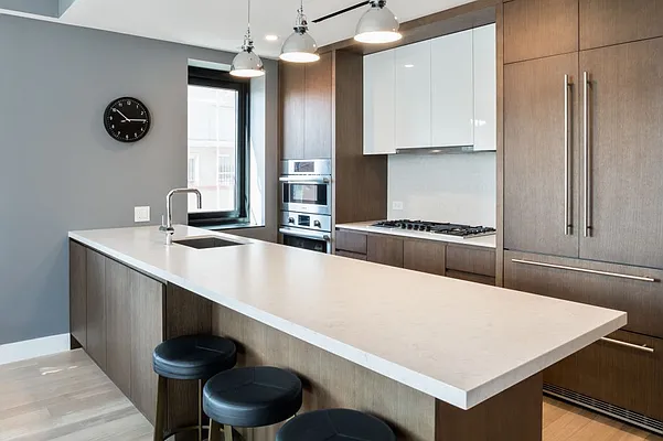 Sold by MNS | media 36