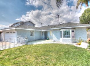 5691 Riviera Dr, Huntington Beach, CA 92647