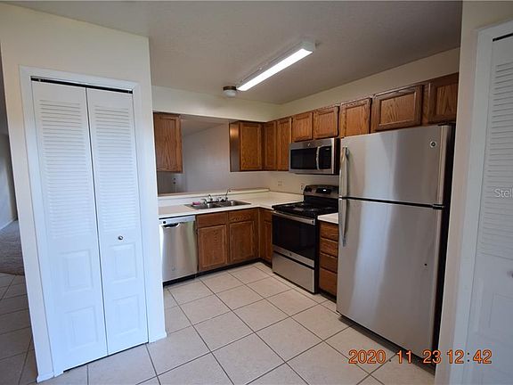 3rd image of 100 Reserve Cir APT 112