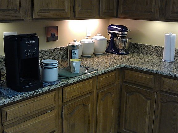 11/2012 New Granite Counters