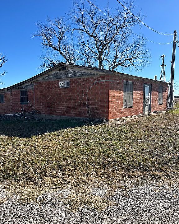 2nd image of 6890 Fm 765