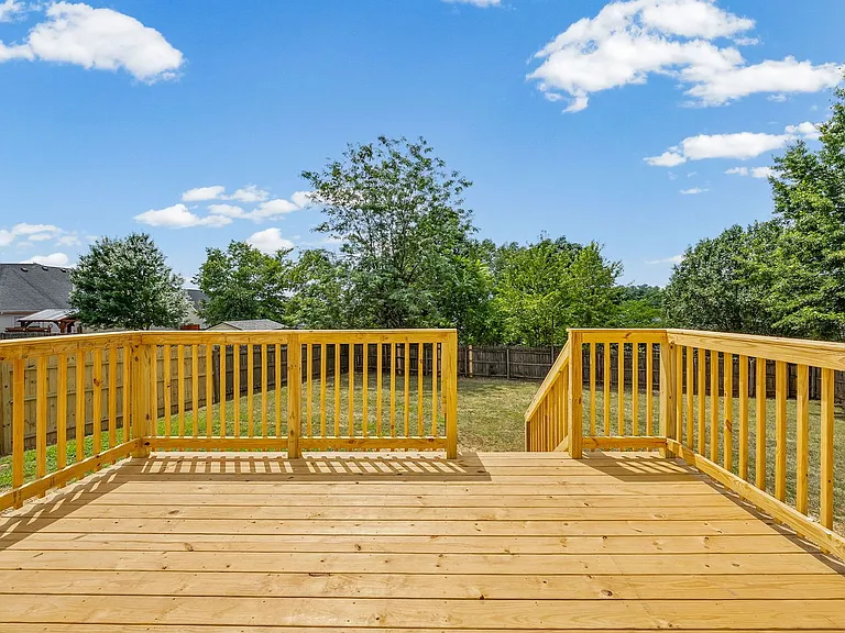 270 Harold Dr — Photo 33