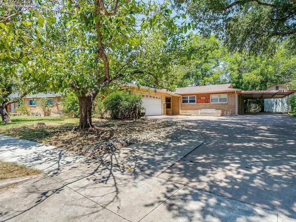 360 W Southern Ave, Saginaw, TX 76179
