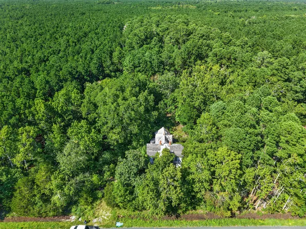 24031 Belinda Rd, Sanford, VA 23426