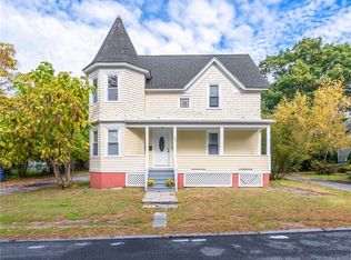 143 Blackamore Ave, Cranston, RI 02910