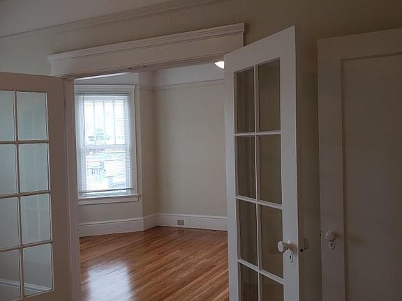 3rd image of 1324 Broadway APT 9
