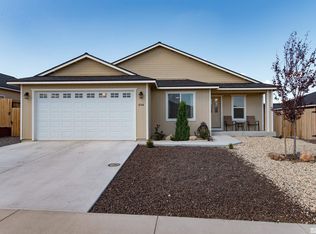 4544 Rutledge St, Fernley, NV 89408