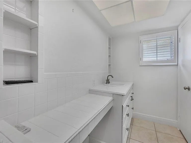 656 Binnacle Dr — Photo 11