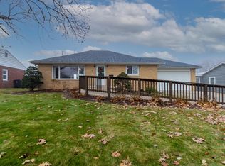 5 Cottonwood St, Bloomington, IL 61701