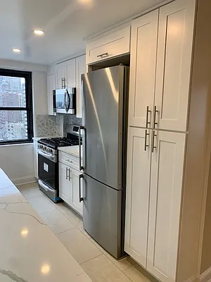 Rented by UES Management | media 2