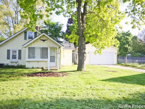 945 Roger St NW, Grand Rapids, MI 49544