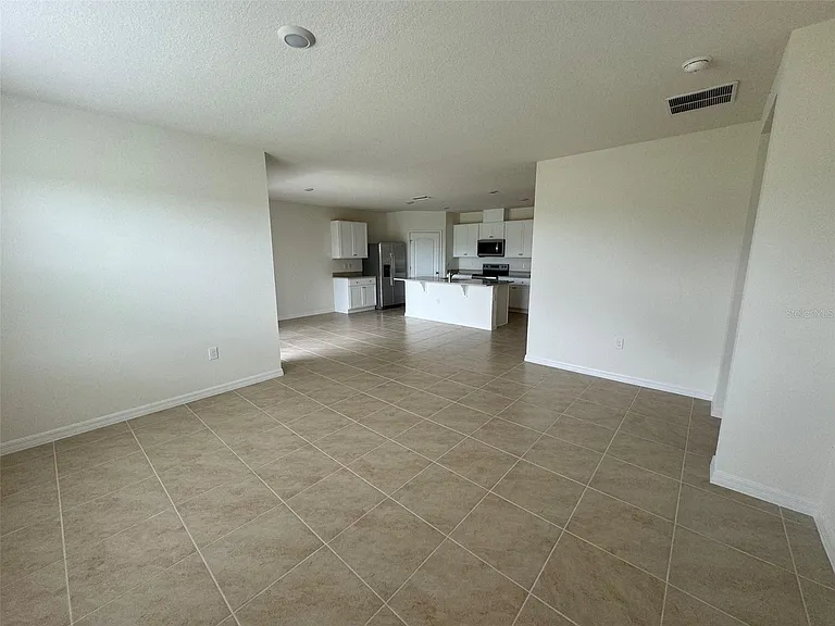 240 Taylor Groves St — Photo 6