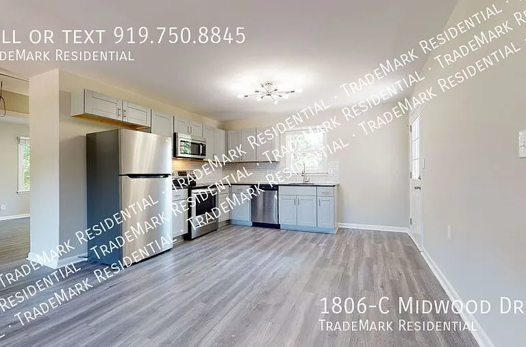 1806C Midwood Dr — Photo 4