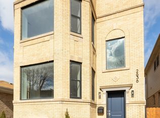 2636 W Carmen Ave, Chicago, IL 60625