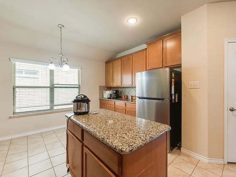 2605 Idlewood Dr — Photo 5
