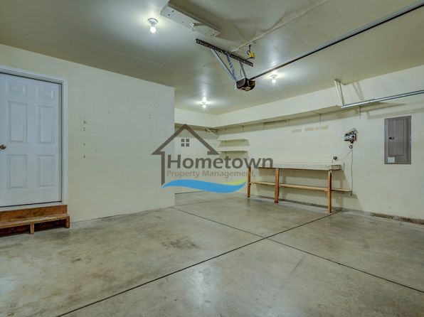2570 N Sparrow Loop