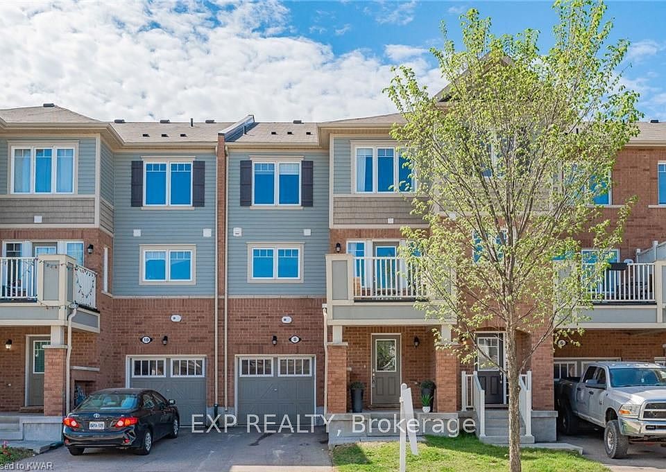 1st image of 8 Stratus St