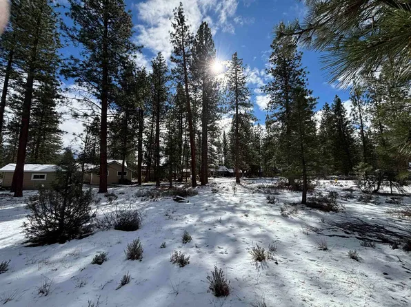 3 Lotz Ct Unit 5-7, Weed, CA 96094