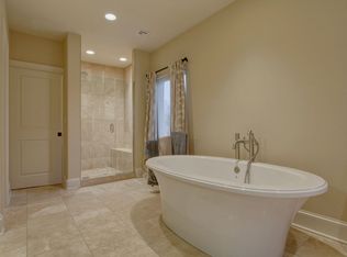 5400 W 99th Ter, Overland Park, KS 66207