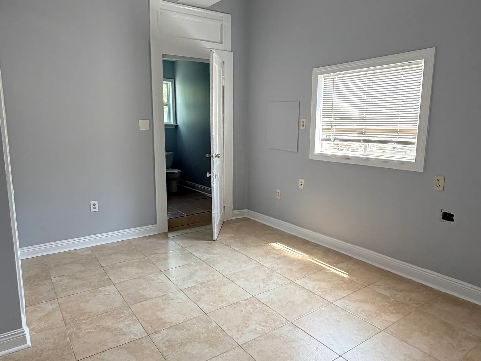 3 bed, 1400 sqft, $1,700 — Photo 4
