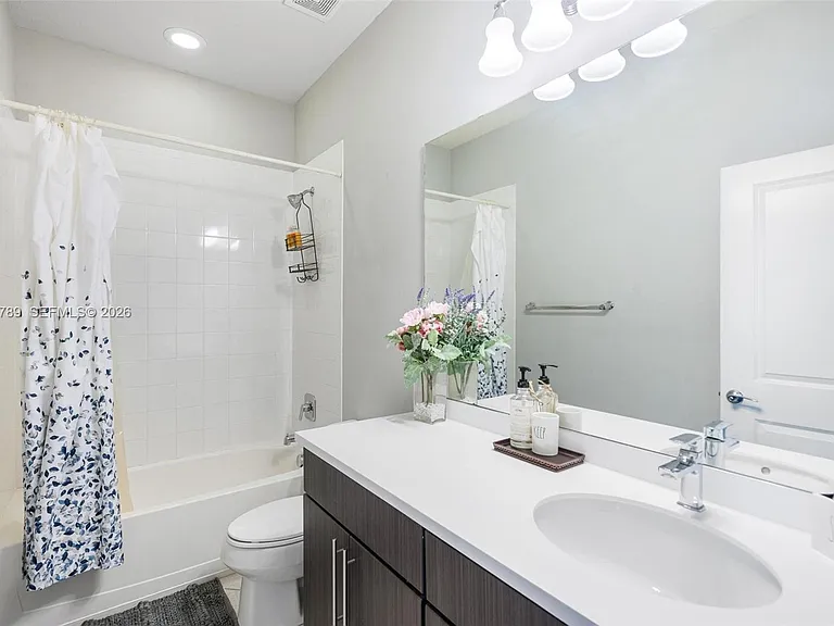 3944 Poinciana Ln #3944 — Photo 22