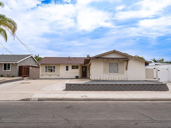 3rd image of 2917 Gobat Ave