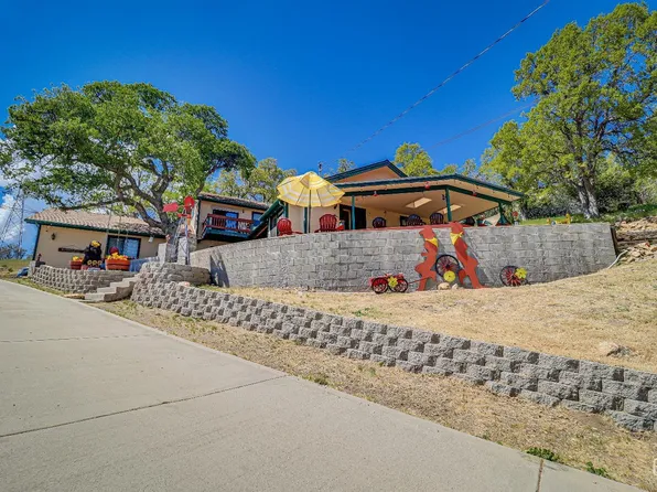 88 Studdard Rd, Wofford Heights, CA 93285